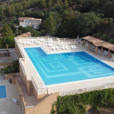 Les Issambres Appart 6 Pers Grande Terrasse Superbe Vue Mer Et Golfe De Saint Tropez, Piscine Exterior photo